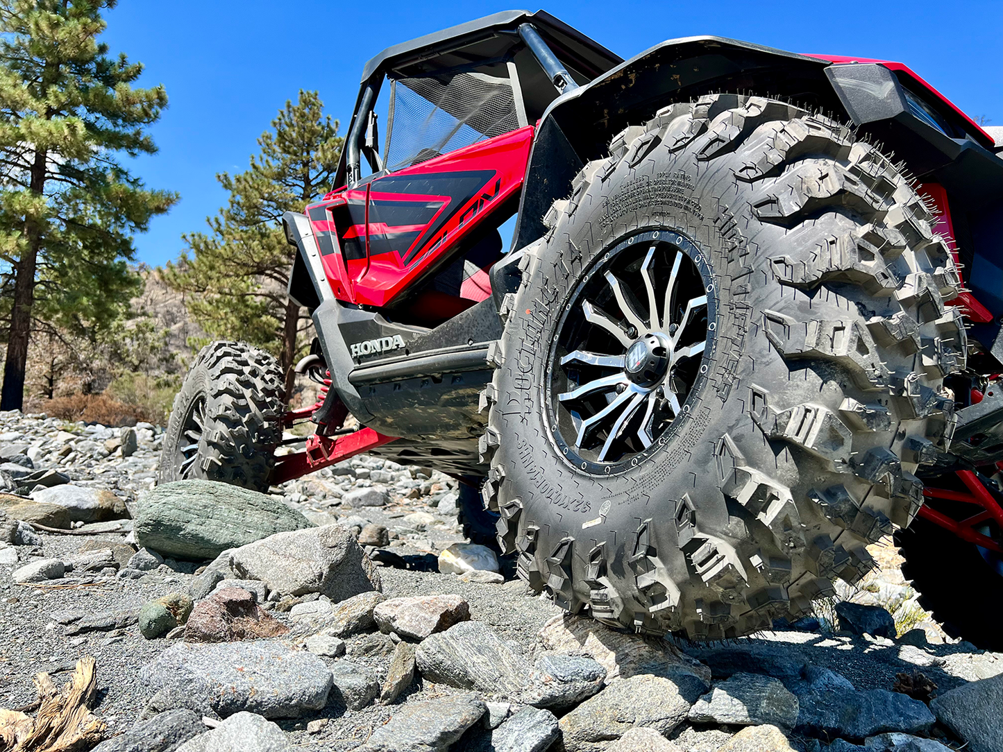HIGH LIFTER Roctane T4 Tire – 37x10R-18 – 10 Ply Rated with Aggressive Tread and Rim Guard