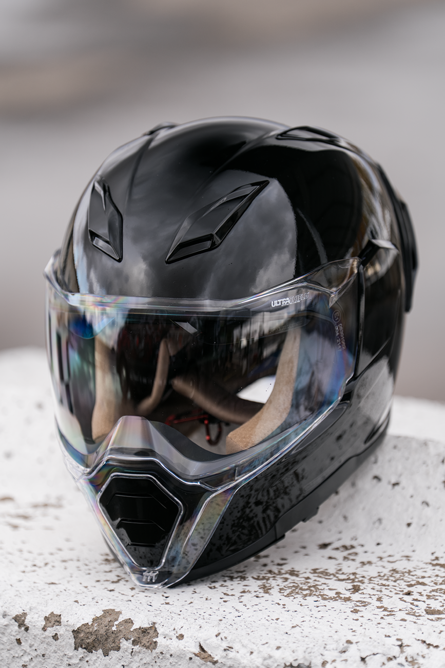 ICON Ultraflite™ Helmet - Solid - MIPS® - Gloss Black - Medium 0101-19274