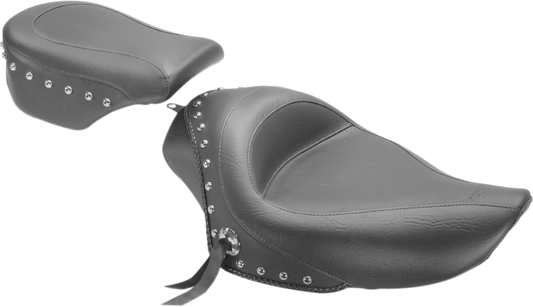 MUSTANG Studded Solo Seat - XL '04-'21 76154