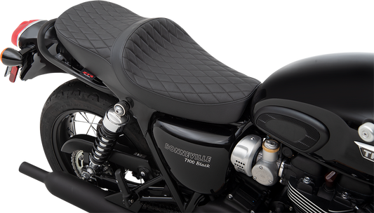 Z1R Low Profile Touring Seat - Diamond - Black - Triumph '01-'17 0810-2226