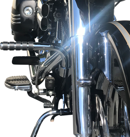 LINDBY Adjustable Footrest - Chrome - FLH '14-'26 280000