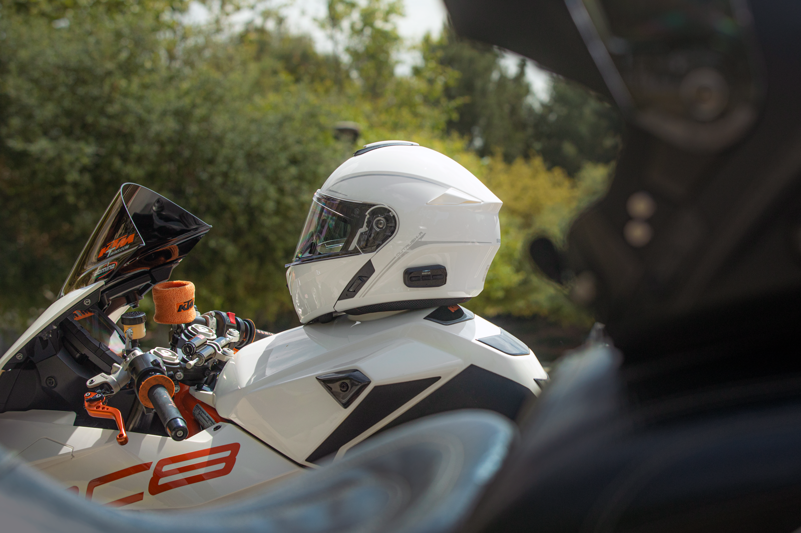 SENA Outrush R Helmet - White - 2XL OUTRUSHR-GWXXL3