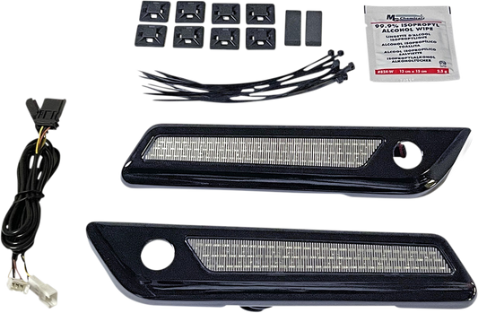 CUSTOM DYNAMICS Latch Light - Saddlebag - Smoke - Black CD-SBL-BCM-SB
