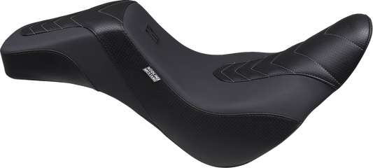 MUSTANG Signature Series Squareback™ Seat - Gripper Vinyl - Chevron - Gunmetal Stitch - FL/FX '18-'25 76323GM
