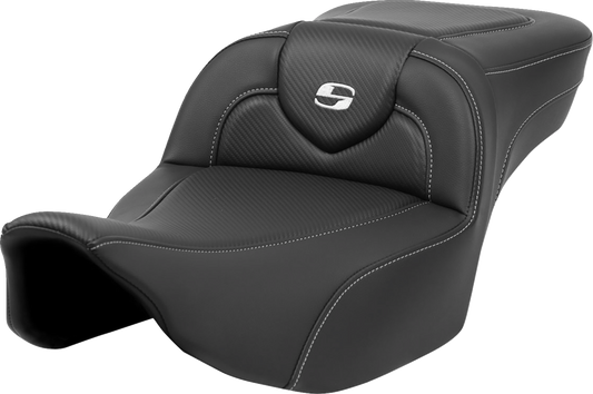 SADDLEMEN Roadsofa™ Extended Reach Seat - Carbon Fiber - Silver Stitch/Silver Logo - no Backrest - FL '23-'24 823-07-186