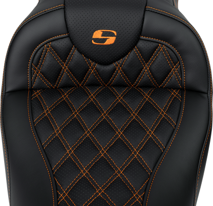 SADDLEMEN Roadsofa™ Seat - with Backrest - Orange Stitch - FL '08-'23 808-07B-182B3