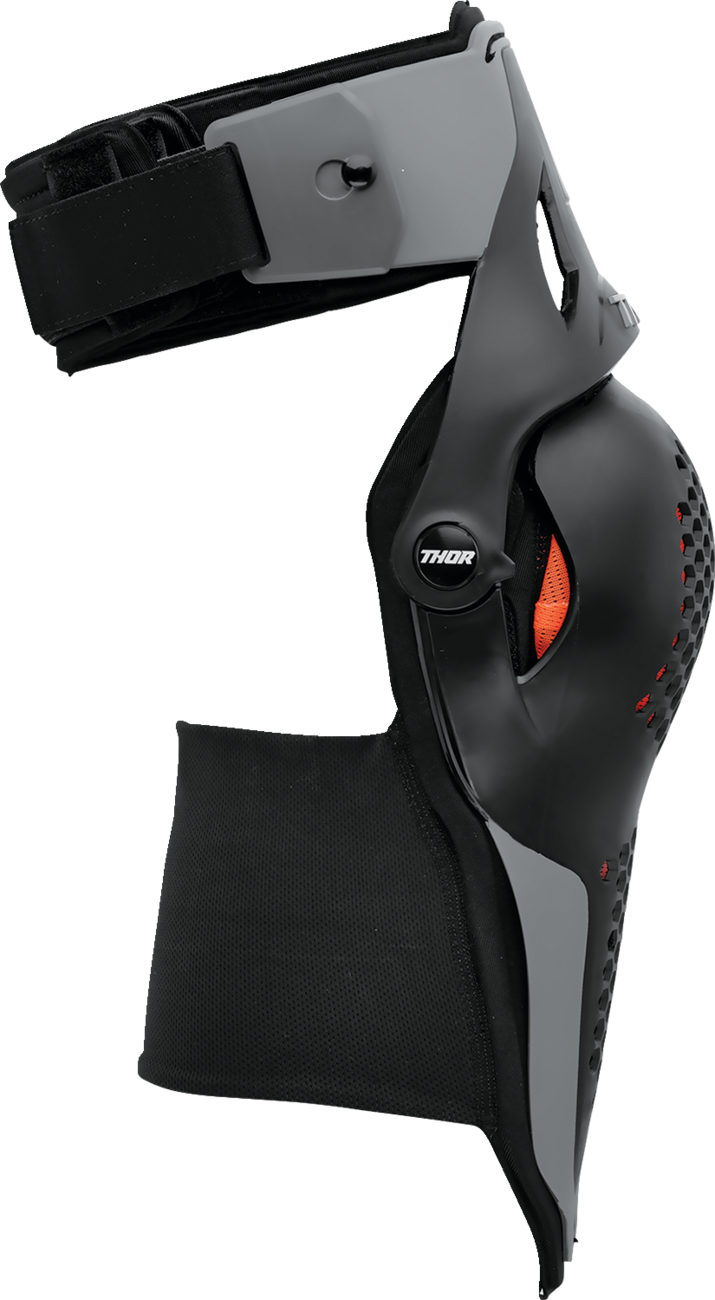 THOR Sentinel Knee Guards - Black - S/M 2704-0681