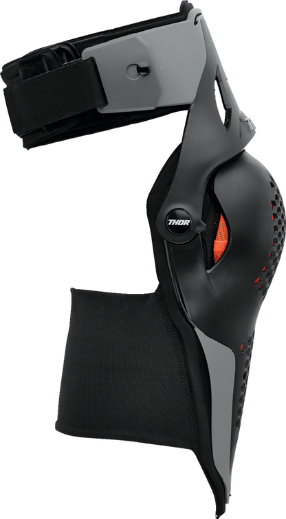 THOR Sentinel Knee Guards - Black - S/M 2704-0681