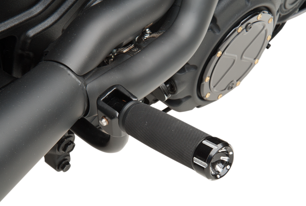 TRASK Passenger Peg Relocation Kit - Indian TM-6101BK