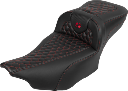 SADDLEMEN Roadsofa™ Extended Reach Seat - with Backrest - Honeycomb - Red Stitch - FLTR/FLHX '23-'24 823-07-190B4