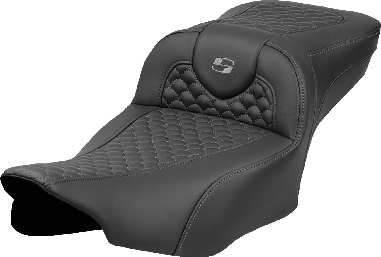 SADDLEMEN Roadsofa™ Extended Reach Seat - Dragon Scale Stitch - Dark Gray Stitch - w/o Backrest - FL '23-'24 823-07-20902