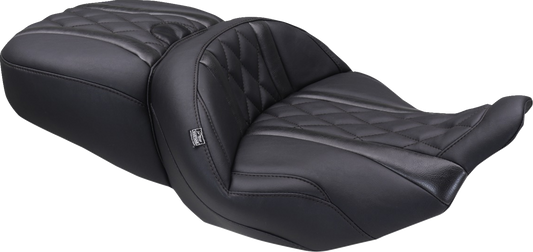 MUSTANG Deluxe One-Piece, 2-Up Seat - Diamond - Black Stitch - FLT/FLH '23-'25 89411