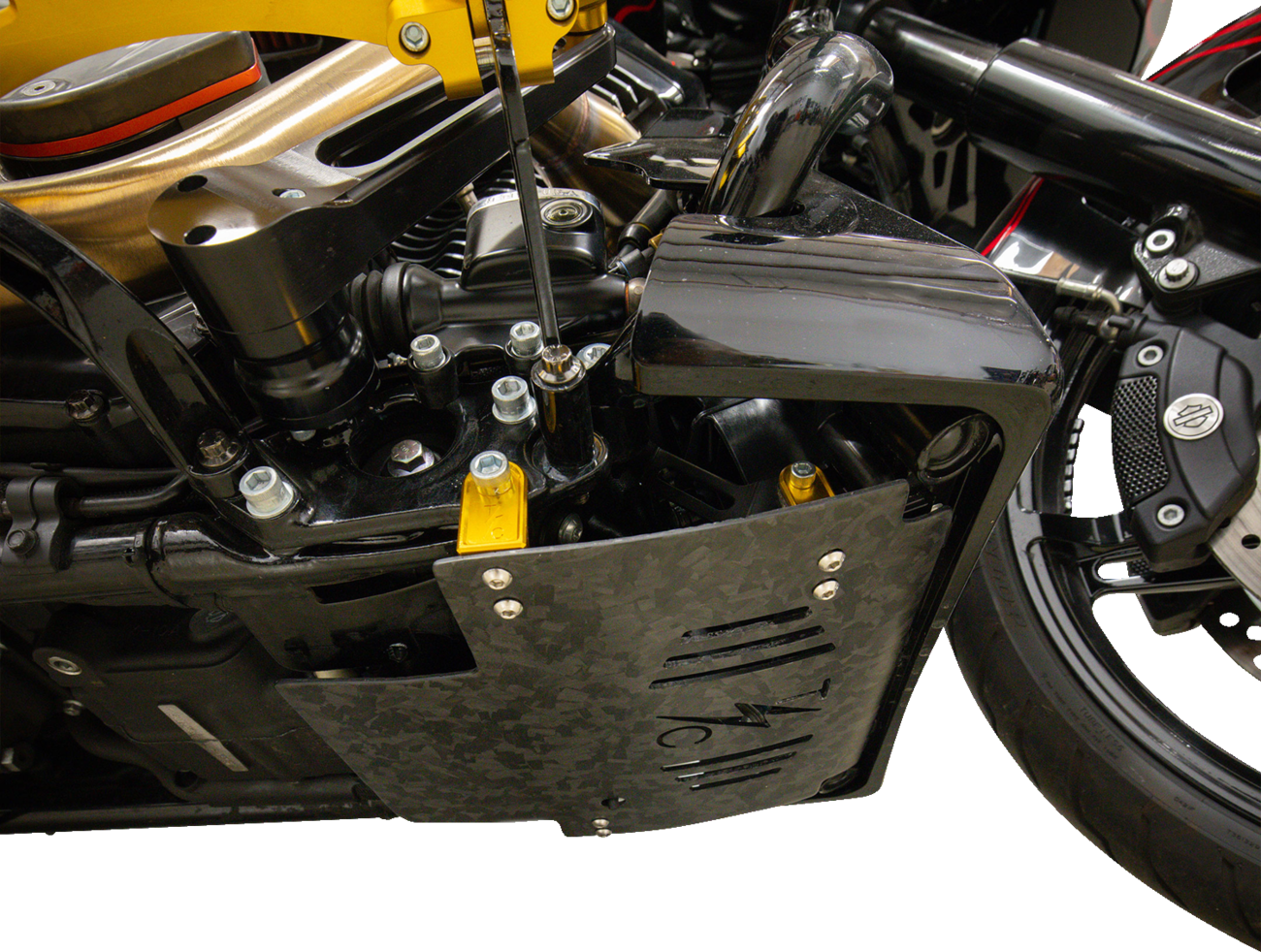 THRASHIN SUPPLY CO. Skid Plate - Carbon Fiber/Forged - With Gold Brackets - FLHX/FLTRX TSC-3035-5