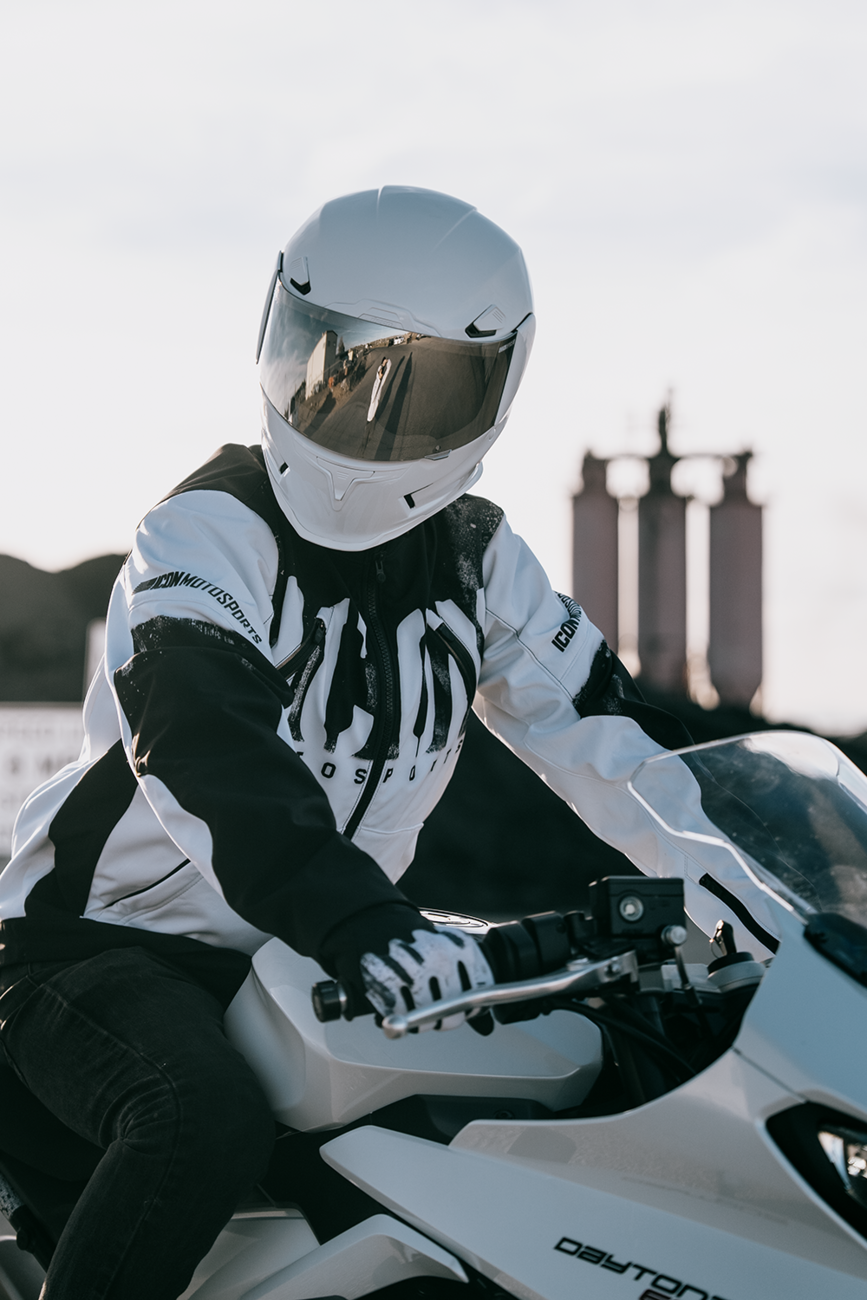 ICON Airframe Pro™ Helmet - Solid - Gloss White - 2XL 0101-19193
