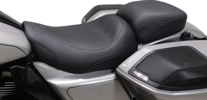 MUSTANG Wide Tripper™ Solo Seat - No Backrest Receiver - Black Stitch - FLT/FLH '23-'26 88603