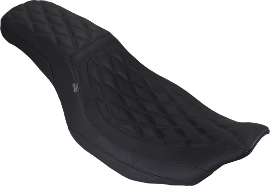MUSTANG Low Squareback Seat - Double Diamond - Black Stitch - FLH/FLT '23-'26 88514