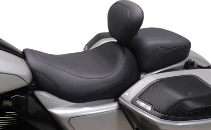 MUSTANG Wide Tripper™ Solo Seat - Backrest Receiver - Black Stitch - FLT/FLH '23-'26 89402