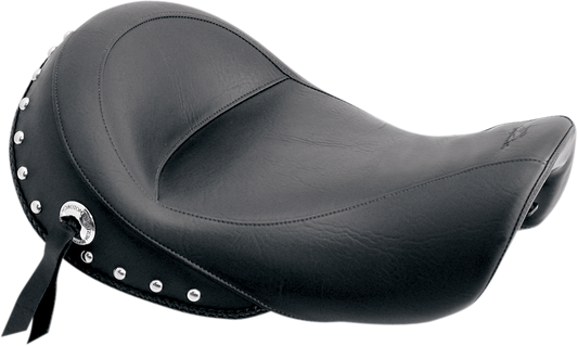MUSTANG Studded Solo Seat - FXD '06-'17 76106
