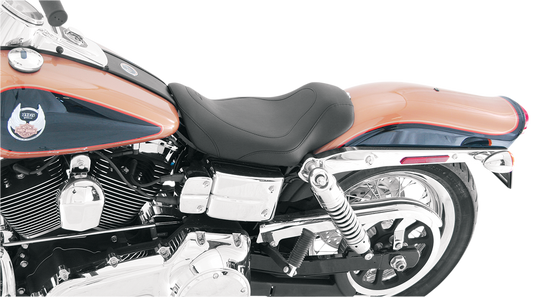 MUSTANG Tripper™ Solo Seat - Tuck and Roll - Dyna 76580